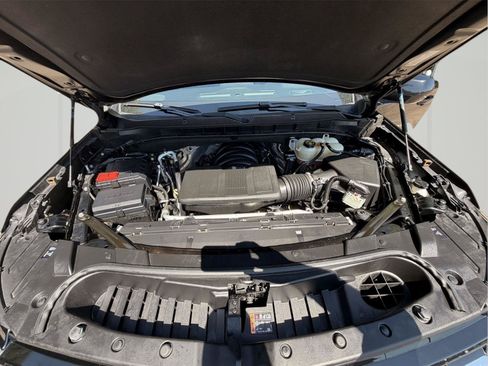 Used 2023 Chevrolet Suburban LS RWD image 17