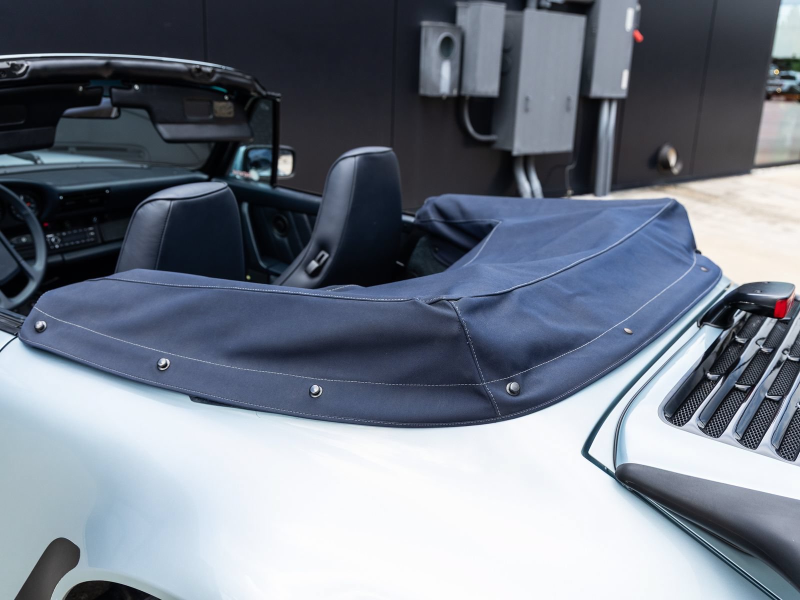 Used 1988 Porsche 911 Carrera RWD image 20