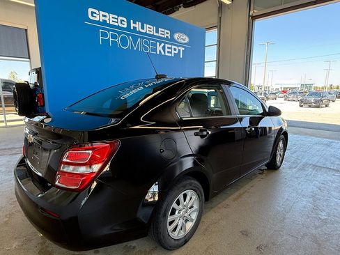 Used 2020 Chevrolet Sonic LT FWD image 2