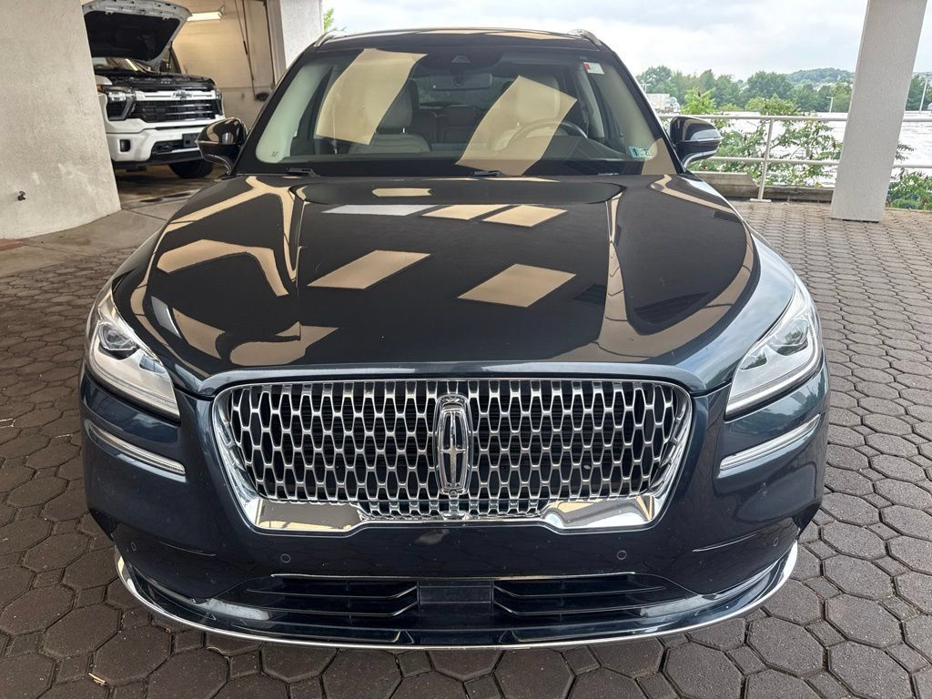 Certified 2020 Lincoln Corsair Reserve w/ Equipment Group 202A AWD/4WD image 2