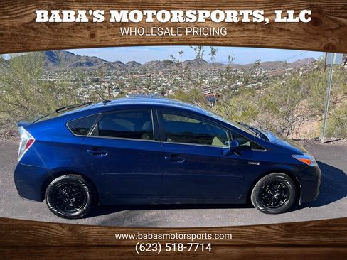 Used 2012 Toyota Prius Two image 1