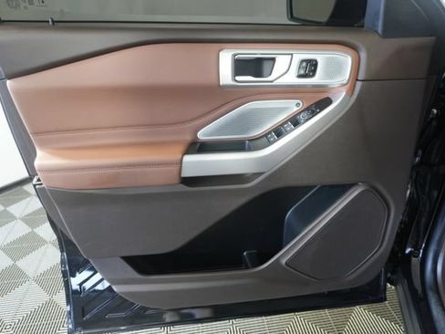 Used 2023 Ford Explorer King Ranch w/ Technology Package AWD/4WD image 32