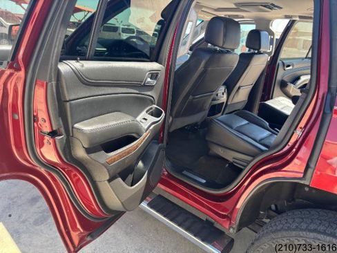 Used 2017 Chevrolet Tahoe LT w/ LT Signature Package image 23