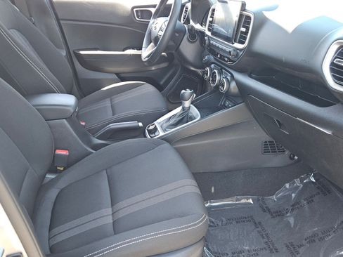 Certified 2026 Hyundai Venue SEL FWD image 25
