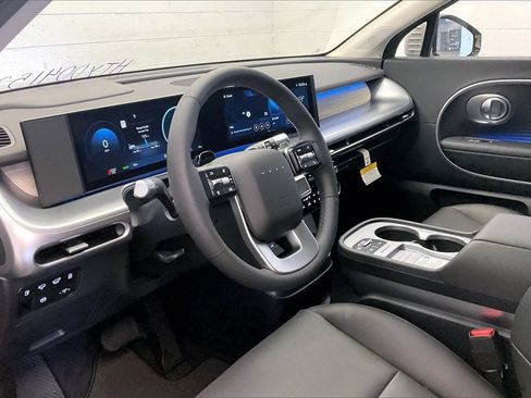 New 2026 Hyundai Ioniq 9 SEL image 7