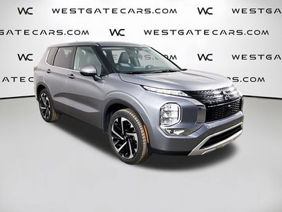 Used 2024 Mitsubishi Outlander SE