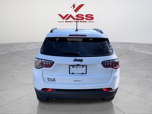 New 2026 Jeep Compass Latitude AWD/4WD image 4