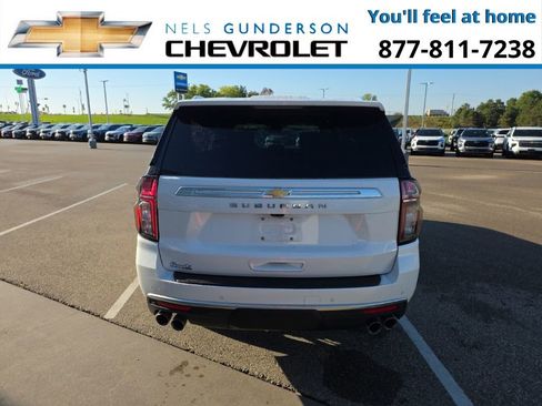 Used 2024 Chevrolet Suburban High Country w/ Advanced Technology Package image 6