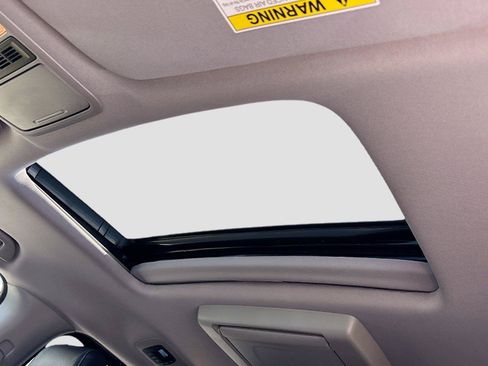 Certified 2022 Honda Odyssey Touring image 26