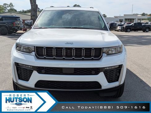 New 2026 Jeep Grand Cherokee L Limited RWD image 3