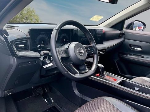 Certified 2025 Nissan Kicks SR AWD/4WD image 16