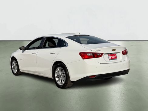 Used 2024 Chevrolet Malibu LT image 3
