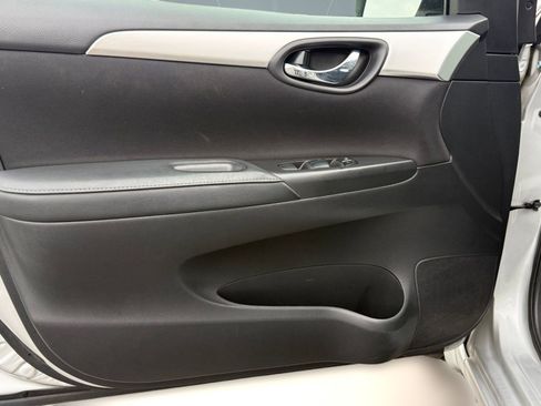 Used 2019 Nissan Sentra S image 21