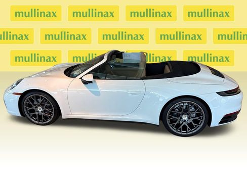 Used 2020 Porsche 911 Carrera RWD image 10