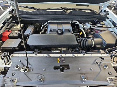 Used 2024 Chevrolet Colorado Trail Boss w/ Technology Package AWD/4WD image 33