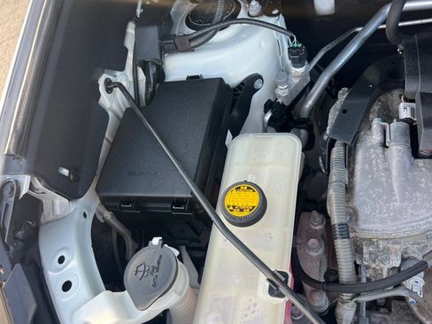 Used 2017 Toyota RAV4 Limited AWD/4WD image 50