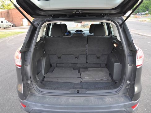 Used 2015 Ford Escape S FWD image 9