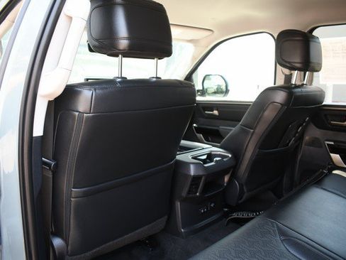Used 2024 Toyota Tundra Limited AWD/4WD image 21