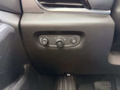 Used 2019 Chevrolet Traverse LT w/ LT Premium Package image 15