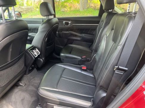 Used 2022 Kia Sorento SX AWD/4WD image 21