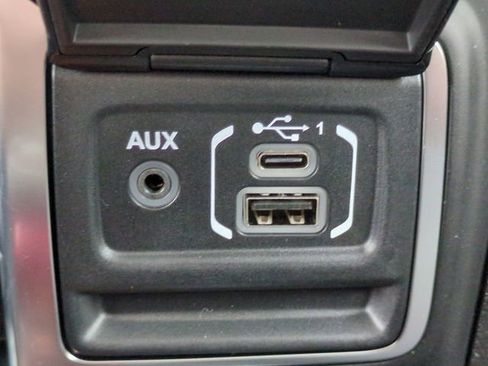 New 2026 Jeep Wrangler Unlimited Rubicon AWD/4WD image 21