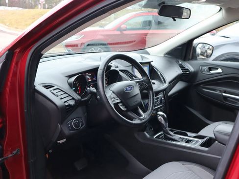 Used 2019 Ford Escape SE image 8