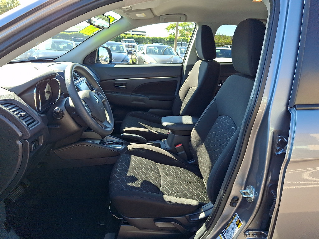 Used 2024 Mitsubishi Outlander Sport ES AWD/4WD image 13