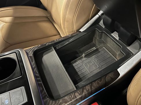 Used 2019 Audi Q8 Prestige image 20