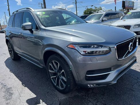 Used 2016 Volvo XC90 T6 Momentum AWD/4WD image 4
