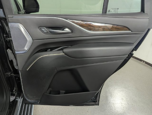 Used 2023 Cadillac Escalade Sport Platinum w/ LPO, ONYX Package AWD/4WD image 24