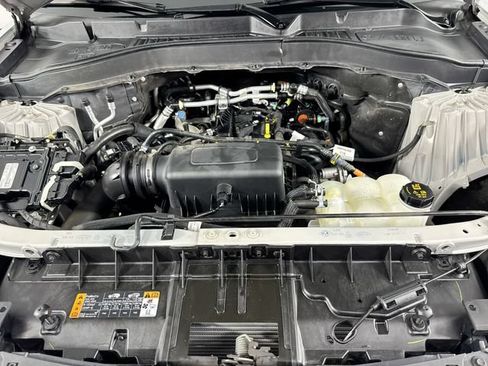 Used 2021 Ford Explorer XLT w/ Equipment Group 202A AWD/4WD image 28
