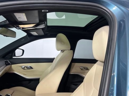 Used 2021 BMW 330i xDrive Sedan image 24