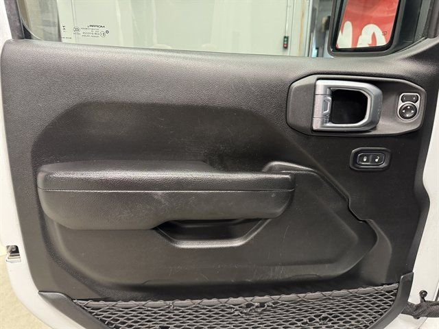 Used 2023 Jeep Wrangler Unlimited w/ Sun & Screen Package AWD/4WD image 21