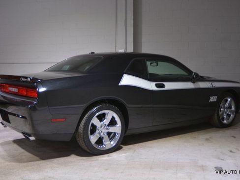 Used 2009 Dodge Challenger R/T image 25