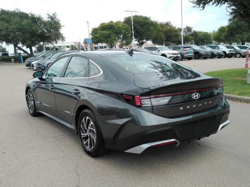 Used 2026 Hyundai Sonata Blue FWD image 9