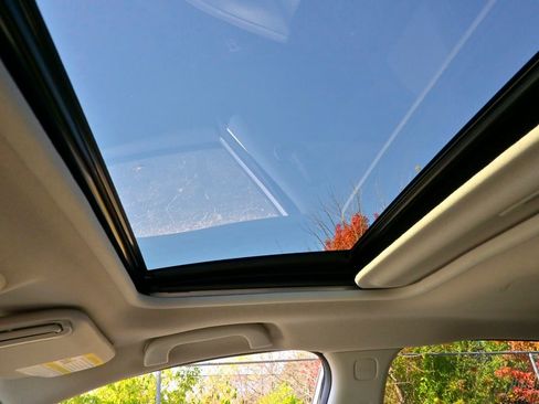 Used 2023 Subaru Crosstrek 2.5i Sport image 11