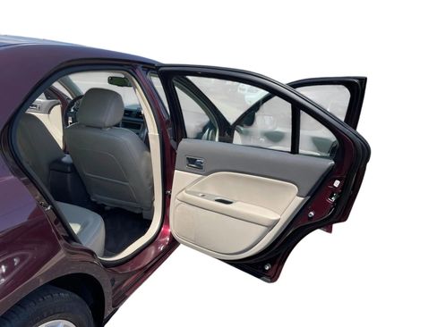 Used 2011 Ford Fusion SEL w/ 301A Rapid Spec Order Code image 16