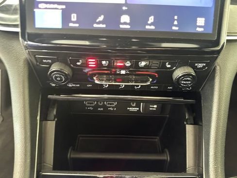 Used 2022 Jeep Grand Cherokee Trailhawk AWD/4WD image 25