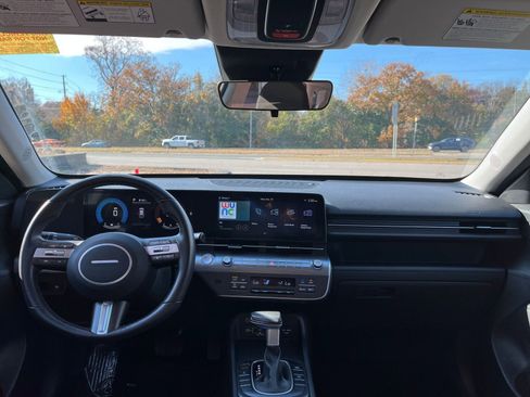 Used 2025 Hyundai Kona SEL image 28