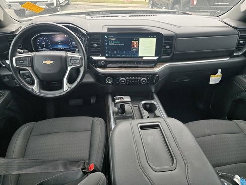 Used 2022 Chevrolet Silverado 1500 LT RWD image 14