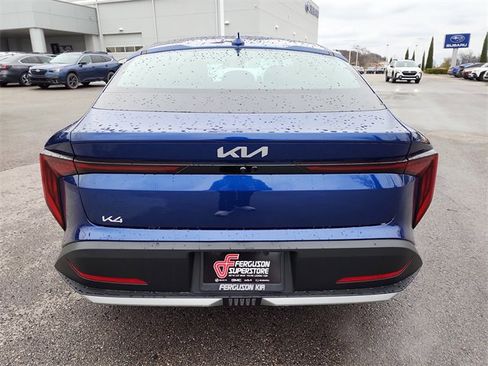 New 2025 Kia K4 LXS image 4