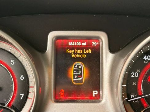 Used 2014 Dodge Journey SXT w/ Flexible Seating Group FWD image 5