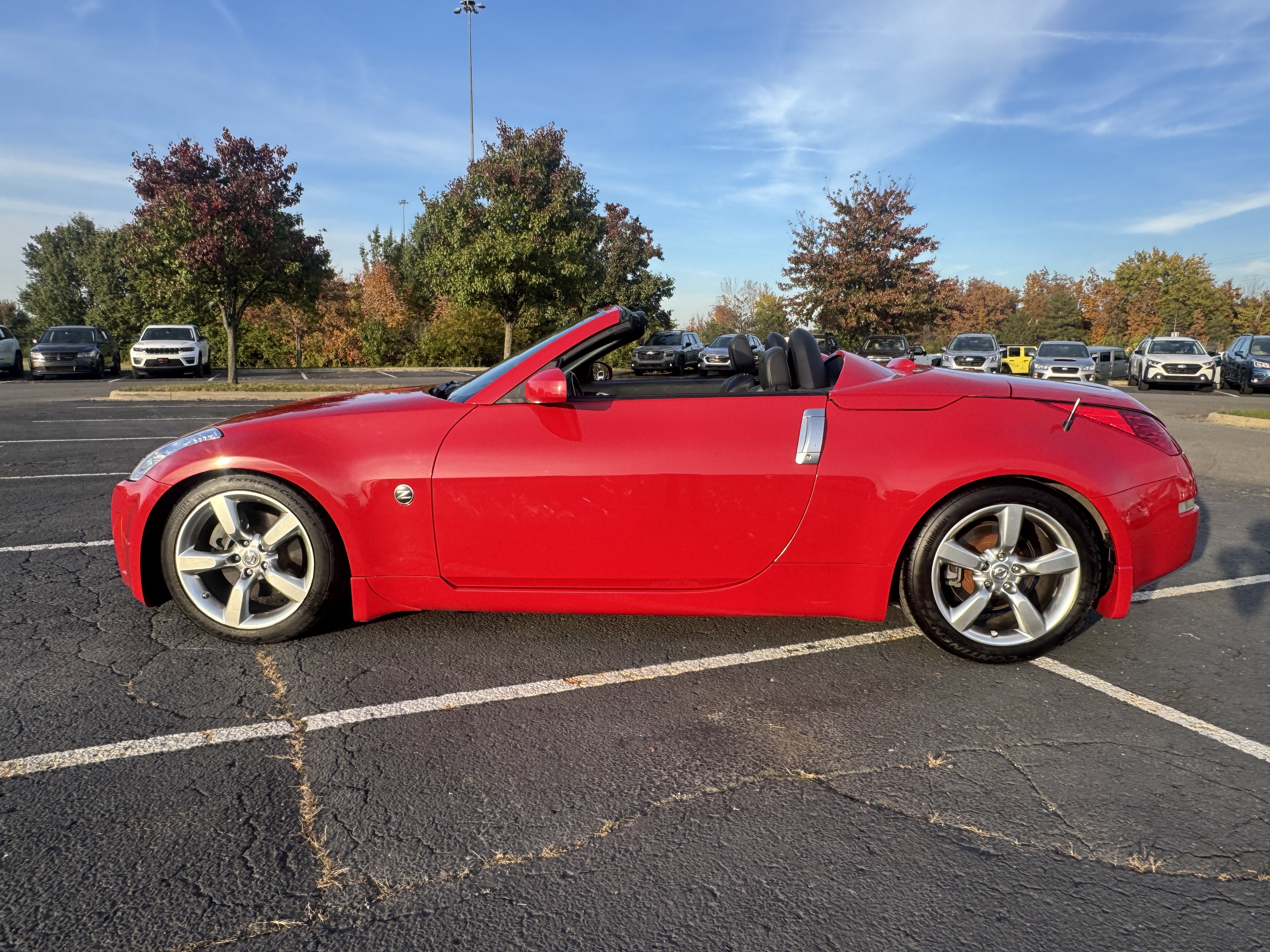 Used 2006 Nissan 350Z Touring RWD image 7