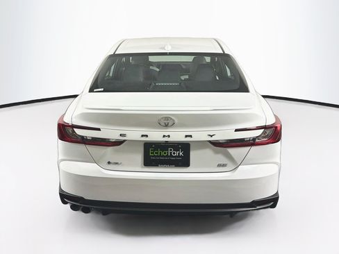 Used 2026 Toyota Camry SE FWD image 7