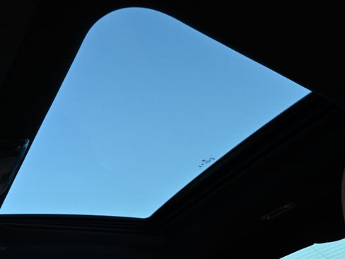 Certified 2025 BMW M240i Coupe image 21