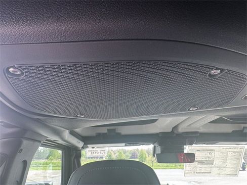 New 2025 Jeep Gladiator Mojave image 24