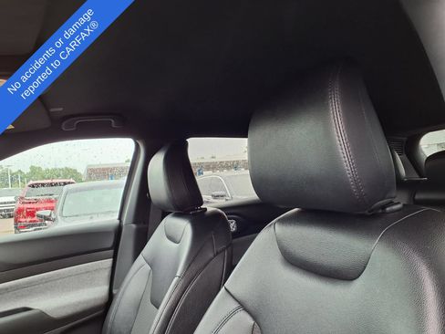 Used 2024 Jeep Compass Latitude AWD/4WD image 20