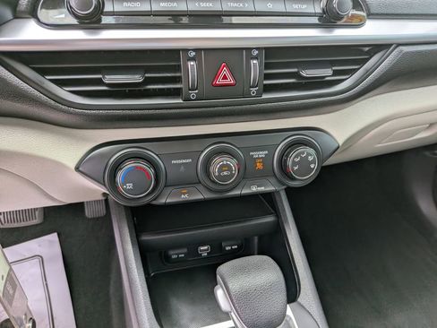 Certified 2023 Kia Forte LXS FWD image 23