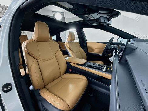 New 2026 Lexus ES 500e w/ Convenience Package AWD/4WD image 26