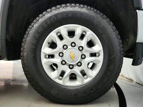 Used 2023 Chevrolet Silverado 2500 LT w/ Convenience Package AWD/4WD image 29